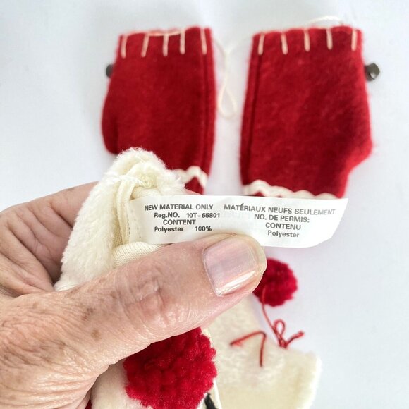 Felt White Ice Skates And Red Mittens Christmas Decorations Set - Picture 3 of 4